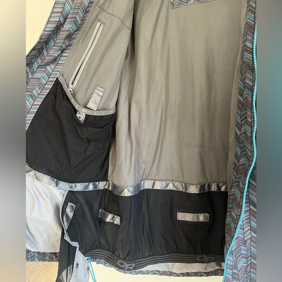 OUTDOOR RESEARCH Women’s Igneo Jacket - Picture 8 of 12